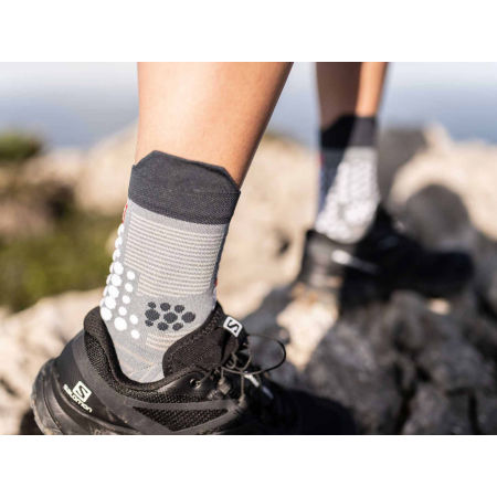 Běžecké ponožky - Compressport PRO RACING SOCKS V3.0 TRAIL - 2